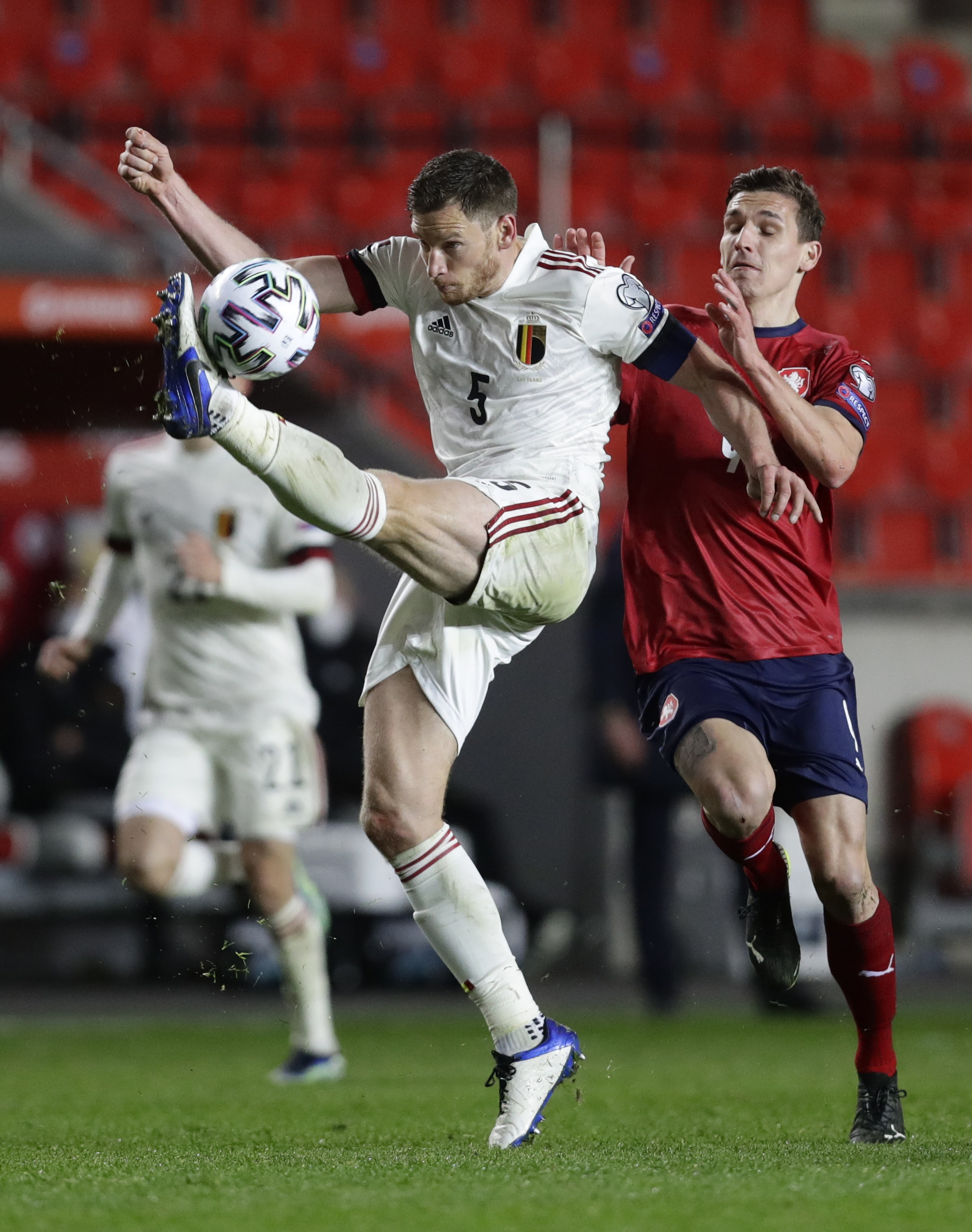 法国乒乓球队力克比利时乒乓球队，水谷隼制霸全场的简单介绍