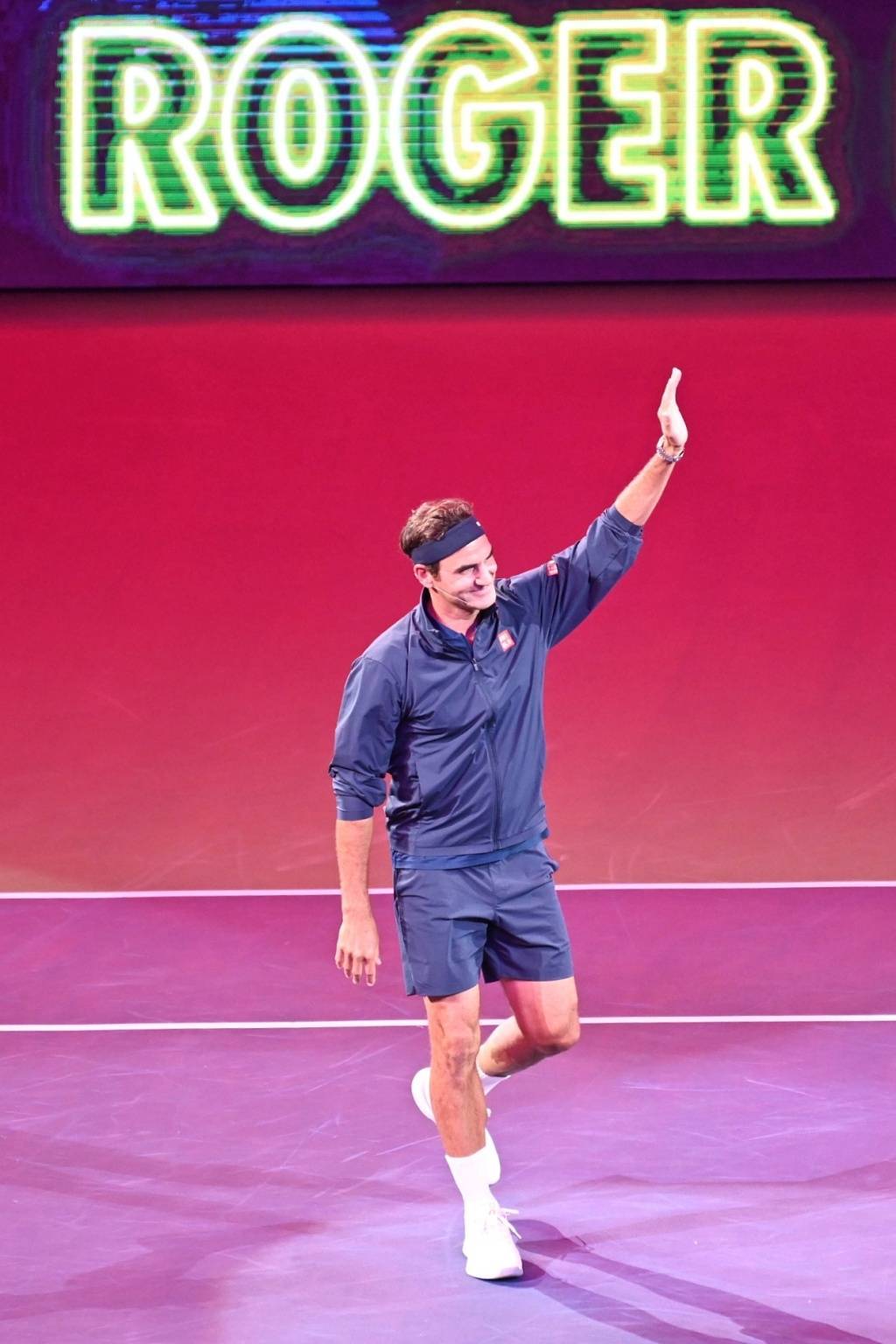 西班牙网球队力克德国网球队，费德勒统治全场