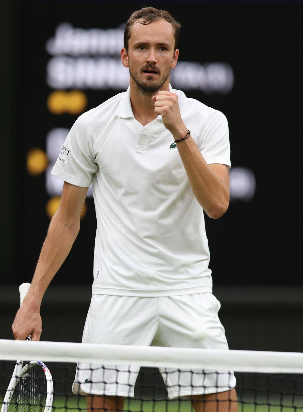 温网完胜美网,梅德韦杰夫高光表现 温网完胜美网,梅德韦杰夫高光表现