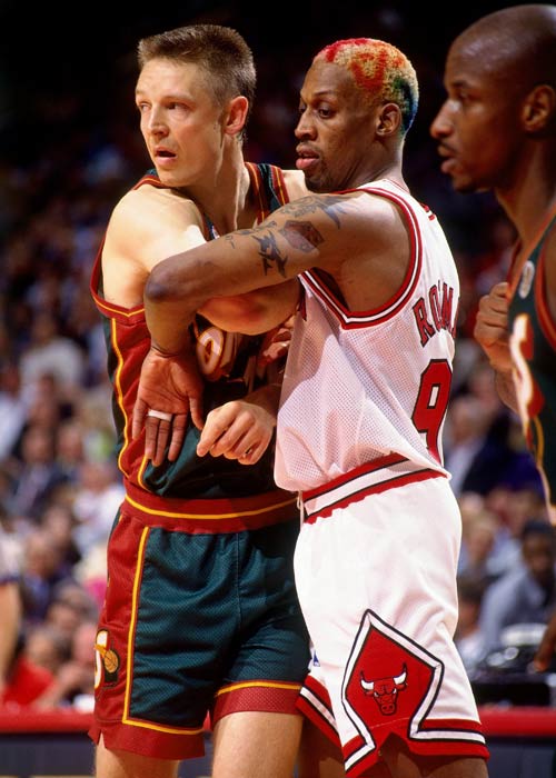 奥地利队逆转德国队,马龙统治全场 奥地利队逆转德国队,马龙统治全场