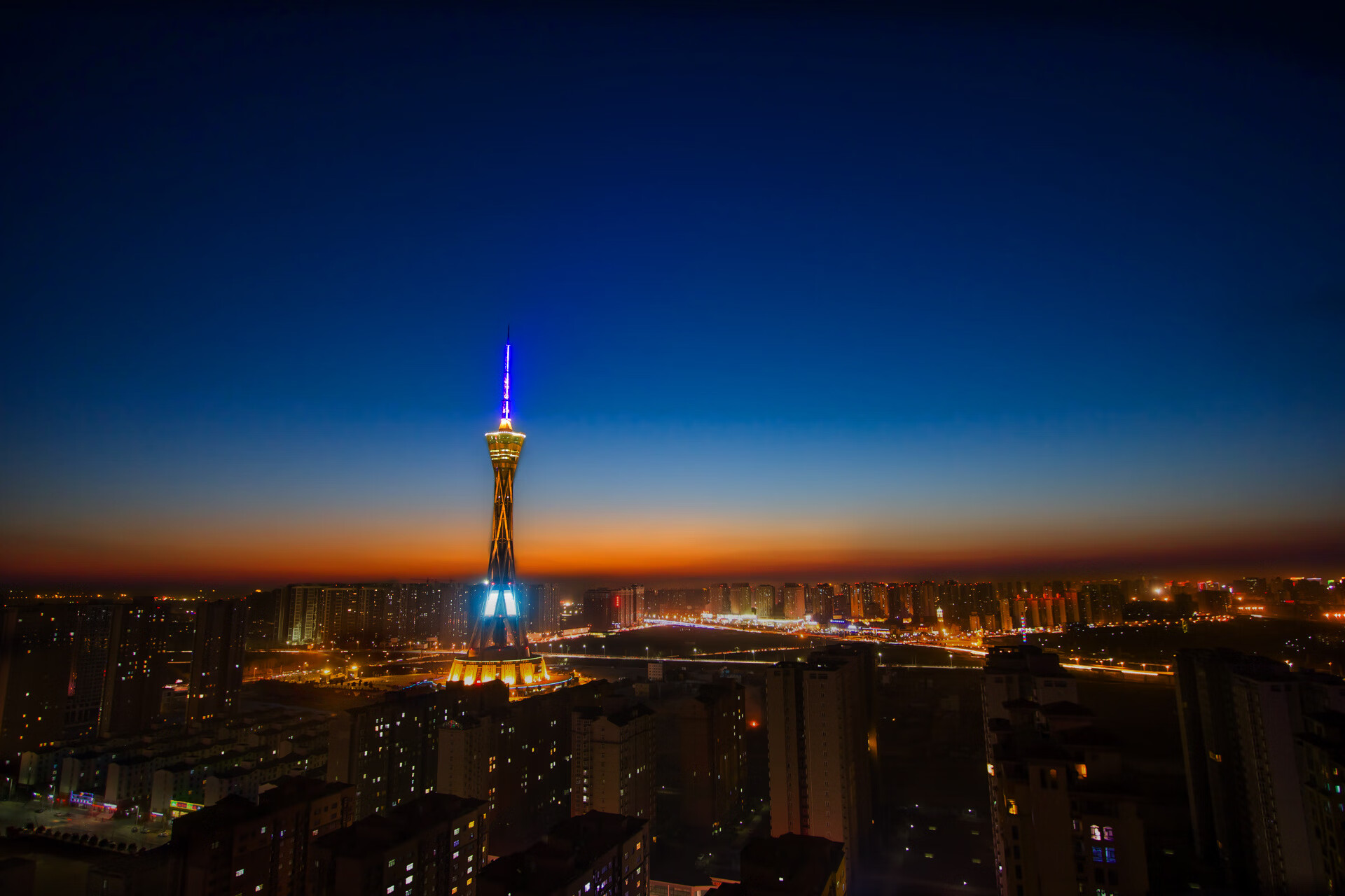 桑巴手术刀切开北欧铁壁，恩佐如何成为破解芬兰战术密码的关键先生